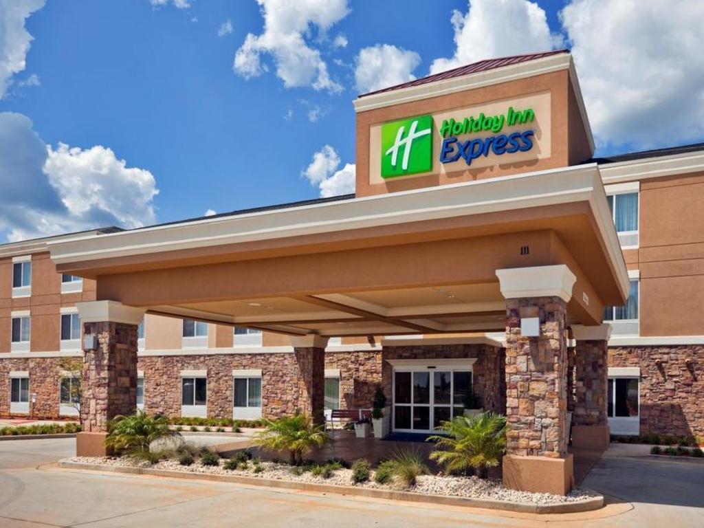Holiday Inn Express hotel property